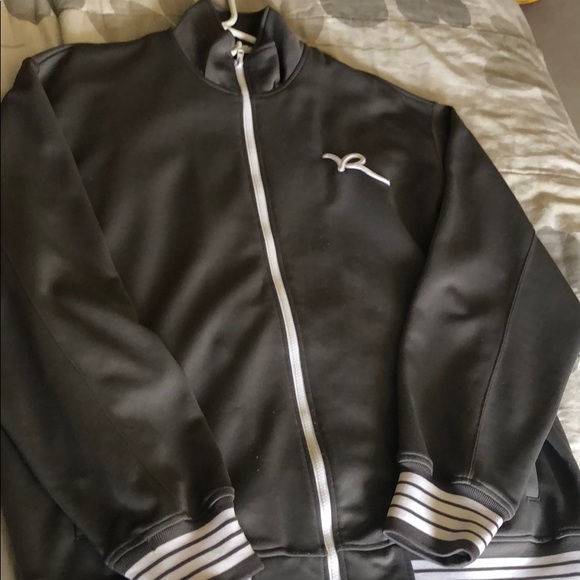 Rocawear Other - Rocawear men grey track jacket